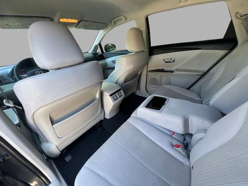 Used 2009 Toyota Venza FWD image 32