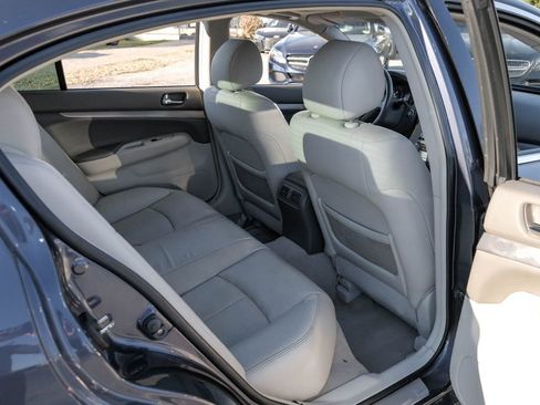 Used 2012 INFINITI G37 x w/ Premium Pkg image 40