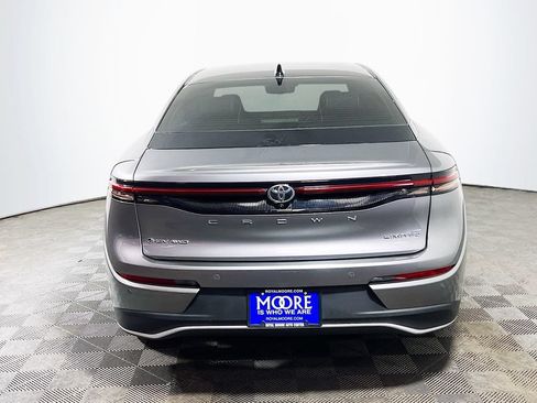 Certified 2025 Toyota Crown AWD/4WD image 6