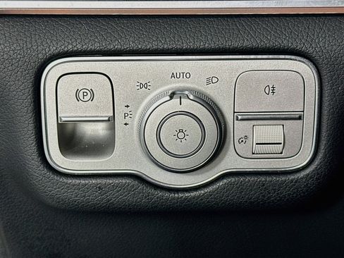 Used 2021 Mercedes-Benz GLE 350 image 10