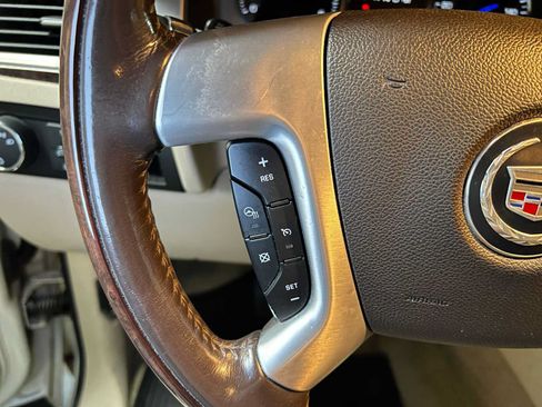 Used 2007 Cadillac Escalade AWD w/ Information Package image 31