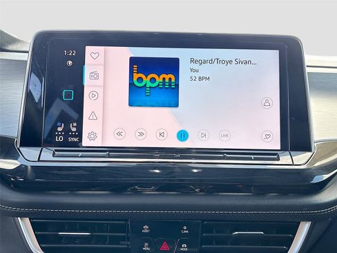 Used 2025 Volkswagen Atlas Cross Sport SE image 14