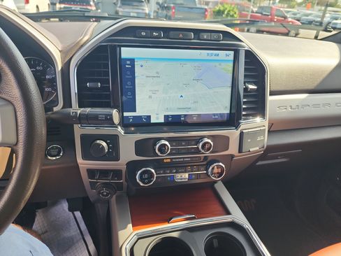 Used 2022 Ford F450 King Ranch w/ King Ranch Ultimate Package image 43