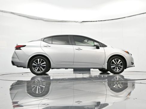 New 2025 Nissan Versa SV w/ Trunk Package image 38