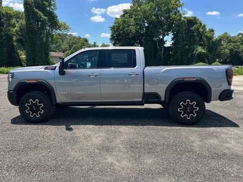 New 2026 GMC Sierra 2500 AT4X AWD/4WD image 9