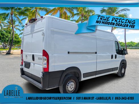 Used 2026 RAM ProMaster 2500 w/ Convenience Group FWD image 3