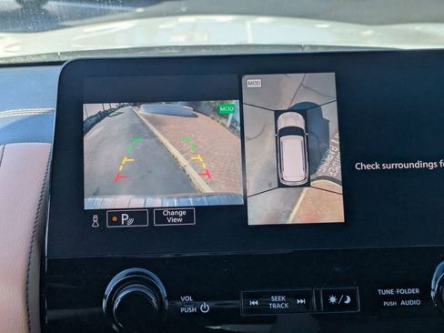 Used 2024 INFINITI QX80 Sensory AWD/4WD image 23