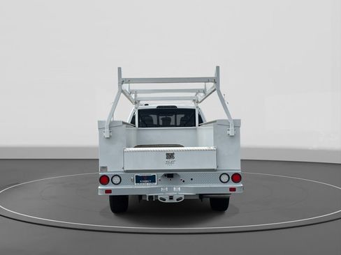 New 2025 Ford F350 XL w/ XL Chrome Package image 5