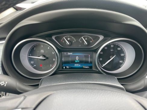 Used 2019 Buick Envision Essence AWD/4WD image 9