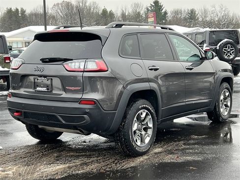 Used 2019 Jeep Cherokee Trailhawk w/ Cold Weather Group image 44