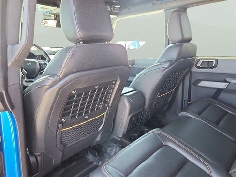 Used 2023 Ford Bronco Badlands image 14