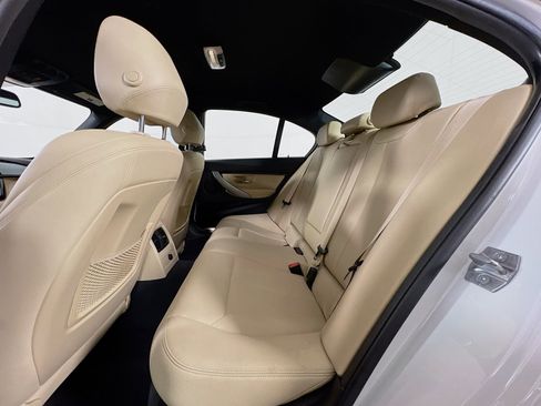 Used 2017 BMW 330i Sedan RWD image 19