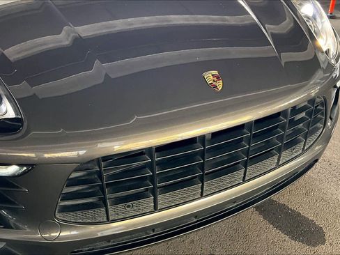 Used 2018 Porsche Macan image 29