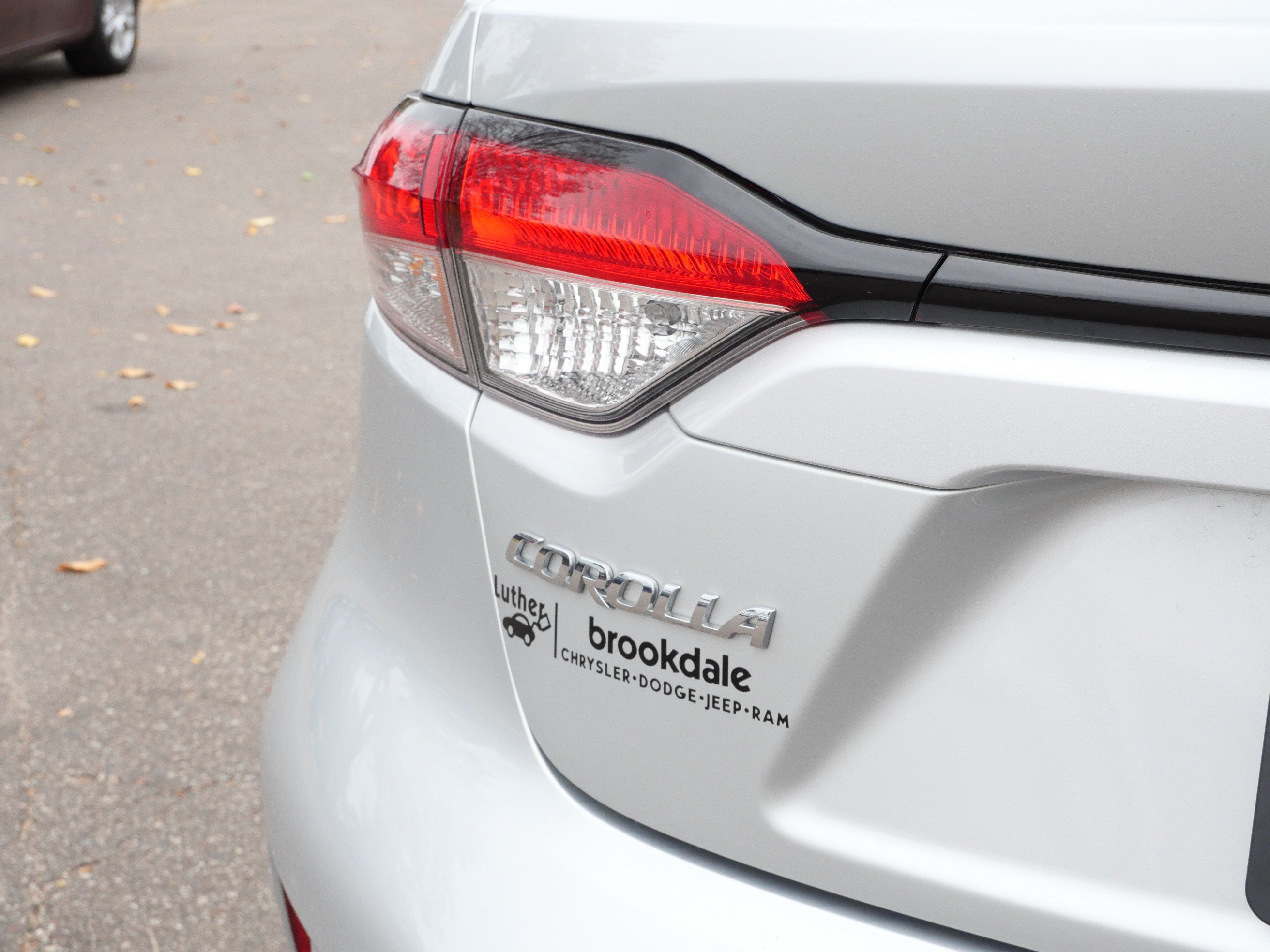 Used 2024 Toyota Corolla LE FWD image 17