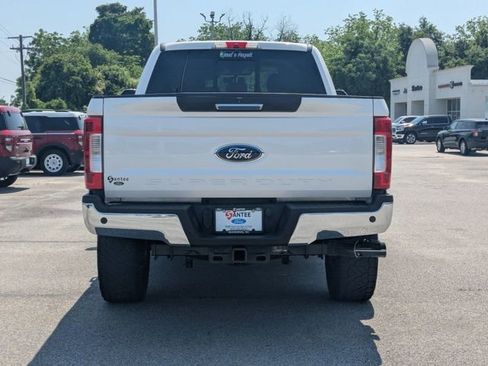 Used 2019 Ford F250 Lariat w/ Chrome Package AWD/4WD image 4