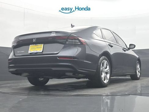 Used 2025 Honda Accord LX image 33