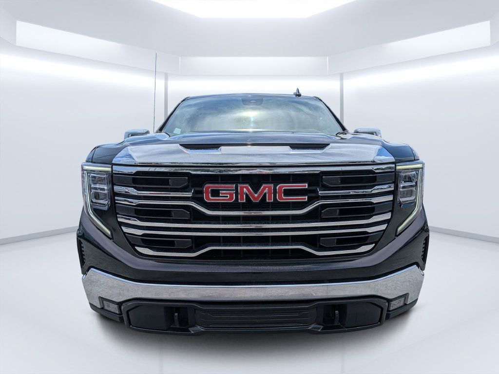 Used 2025 GMC Sierra 1500 SLT RWD image 11