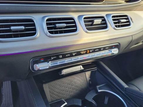 Used 2025 Mercedes-Benz GLS 450 4MATIC image 24