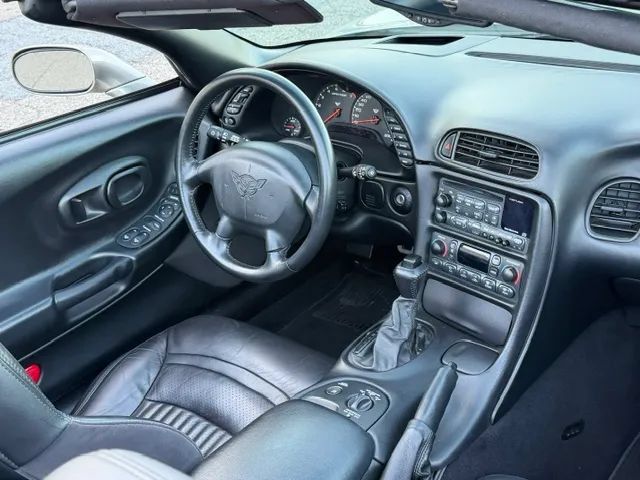 Used 2002 Chevrolet Corvette Convertible w/ Preferred Equipment Group2 RWD image 24