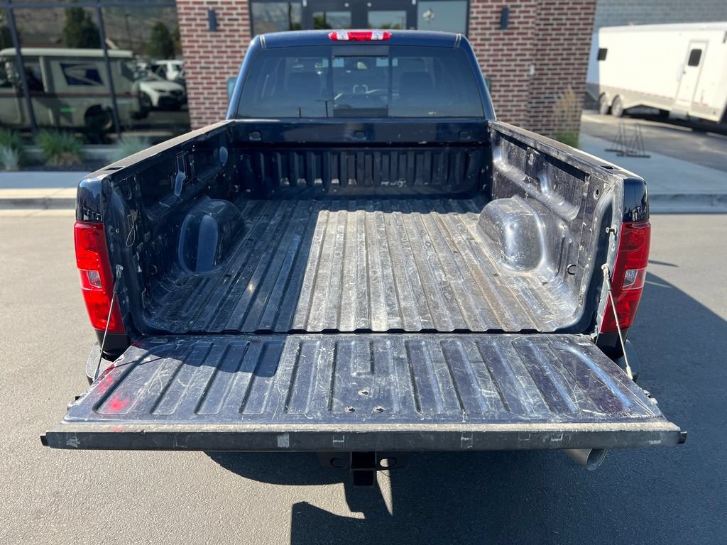 Used 2011 Chevrolet Silverado 2500 LT AWD/4WD image 28