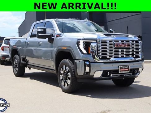 Used 2026 GMC Sierra 2500 Denali w/ Denali Reserve Package AWD/4WD image 1