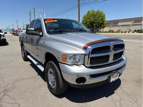 Used 2004 Dodge Ram 2500 Truck SLT w/ Trailer Tow Group AWD/4WD image 2