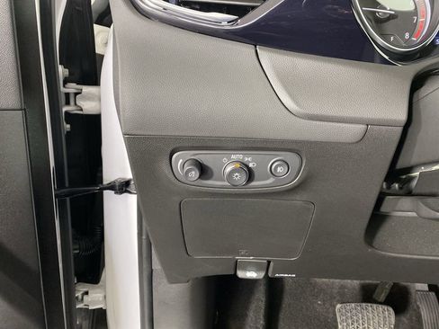 Used 2023 Buick Encore GX Select w/ Sport Touring Package image 21