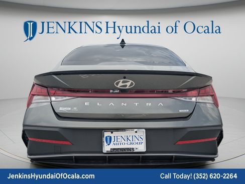 New 2026 Hyundai Elantra SEL Sport FWD image 5