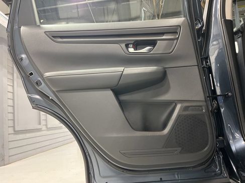 Used 2023 Honda CR-V LX image 29