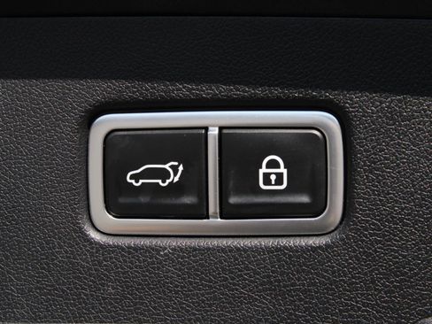 Certified 2023 Kia Sorento X-Line EX AWD/4WD image 9