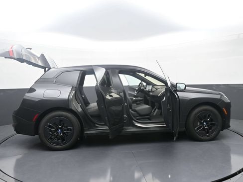 Used 2024 BMW iX xDrive50 w/ Premium Package AWD/4WD image 44