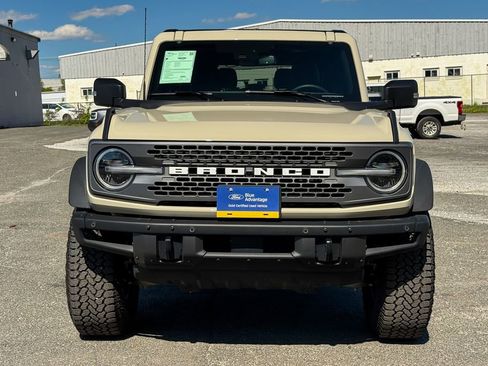 Certified 2025 Ford Bronco Badlands w/ Sasquatch Package AWD/4WD image 8