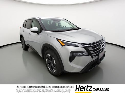 Used 2025 Nissan Rogue SV FWD image 1