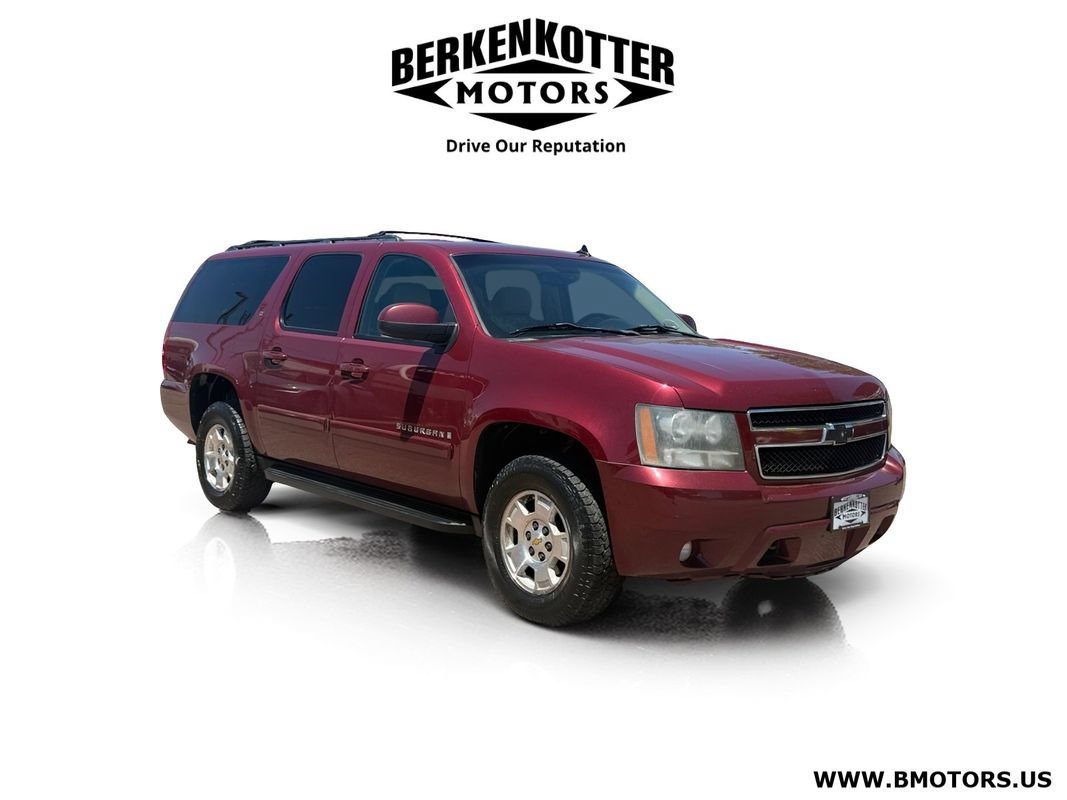 Used 2008 Chevrolet Suburban LT w/ LT Preferred Equipment Group AWD/4WD image 1