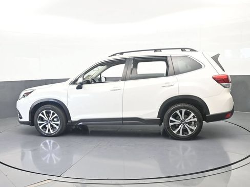 Used 2022 Subaru Forester Limited AWD/4WD image 3