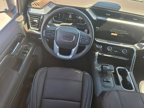 New 2026 GMC Sierra 1500 Denali w/ Denali Reserve Package AWD/4WD image 9
