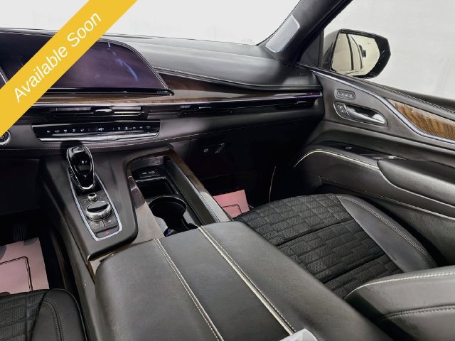 Used 2023 Cadillac Escalade Sport Platinum w/ LPO, ONYX Package AWD/4WD image 23