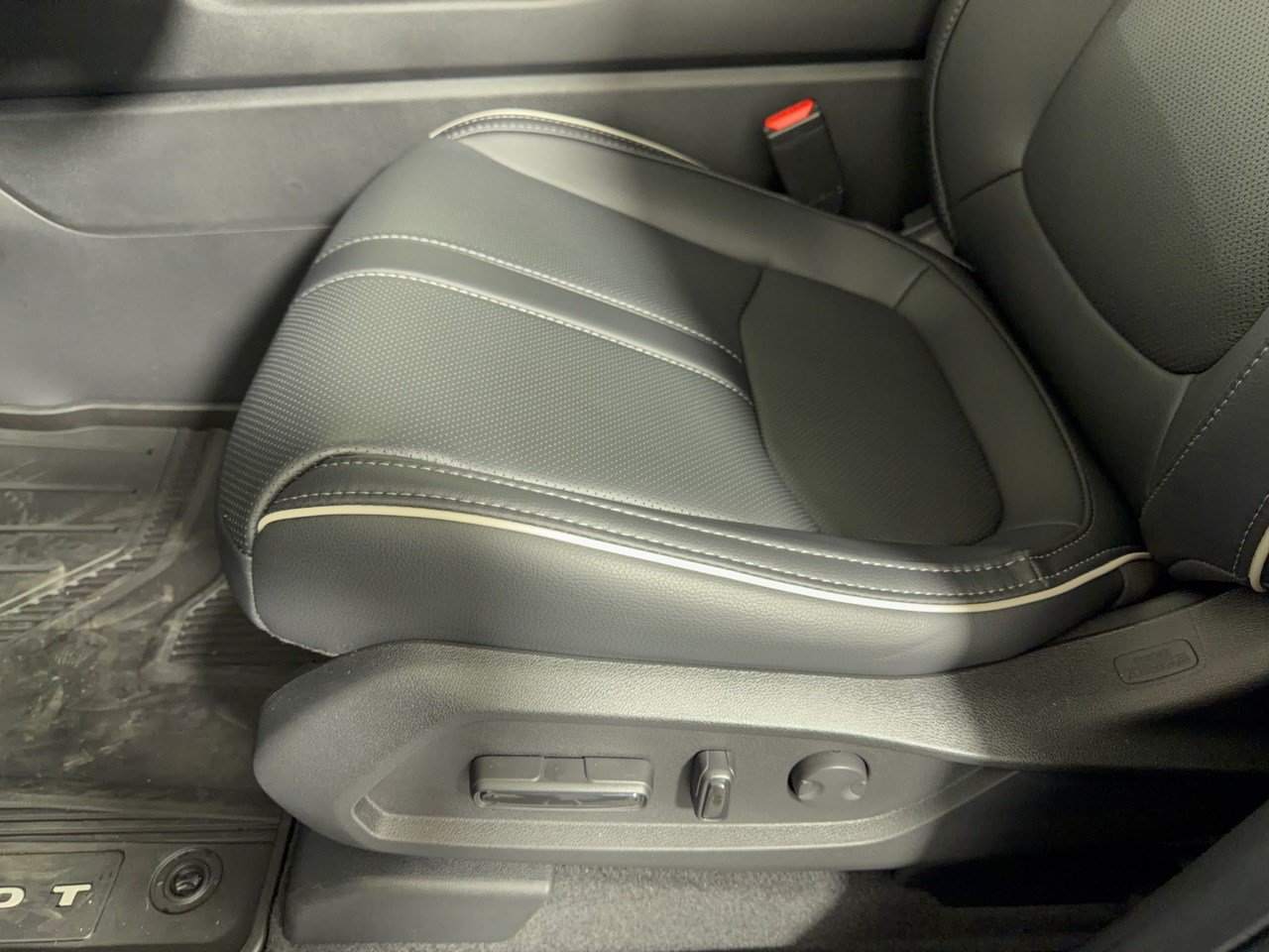 New 2026 Honda Pilot Elite image 16