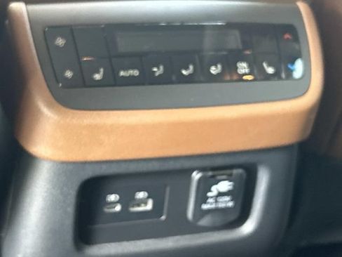 Used 2025 Nissan Pathfinder Platinum w/ Cargo Package FWD image 23