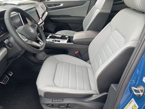 New 2026 Volkswagen Atlas Cross Sport SEL R-Line image 17