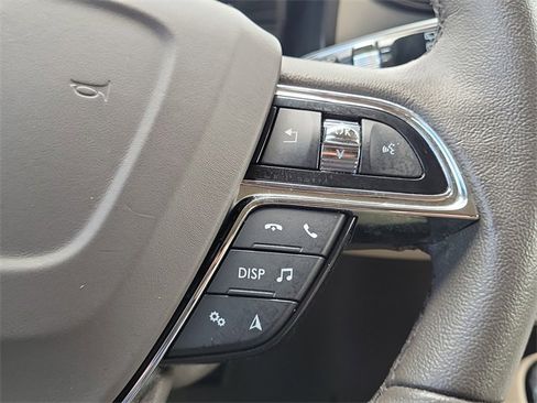 Certified 2023 Lincoln Nautilus FWD w/ Premium Package image 13