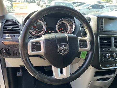Used 2016 Dodge Grand Caravan SE w/ Quick Order Package 29E SE FWD image 20