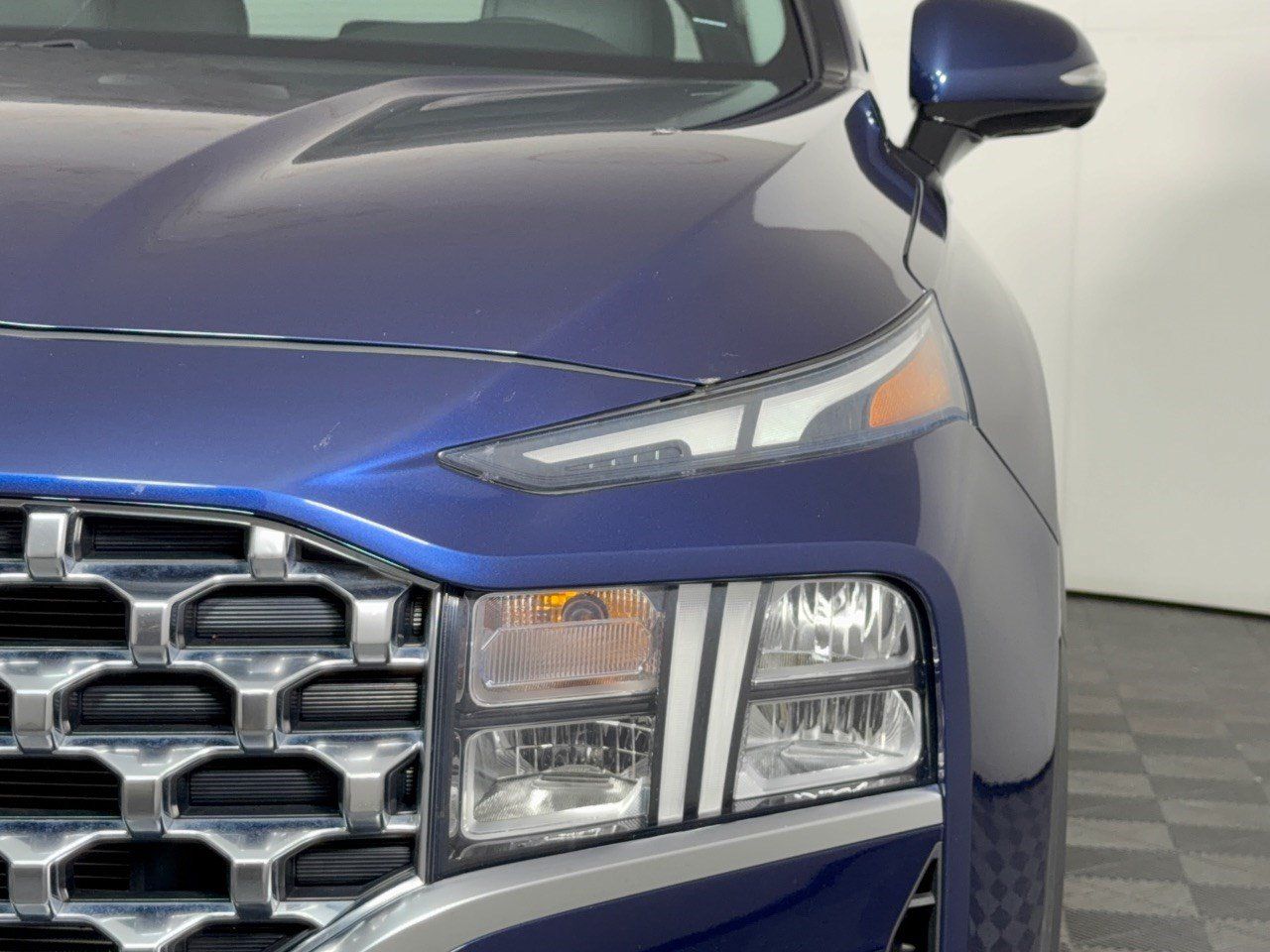 Used 2023 Hyundai Santa Fe SEL w/ Premium Package FWD image 12