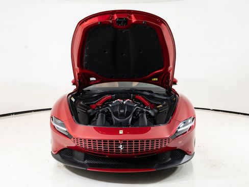 Certified 2025 Ferrari Roma Spider RWD image 34