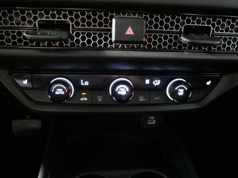Used 2025 Honda HR-V Sport image 23