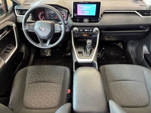 Used 2025 Toyota RAV4 XLE w/ Convenience Package FWD image 17