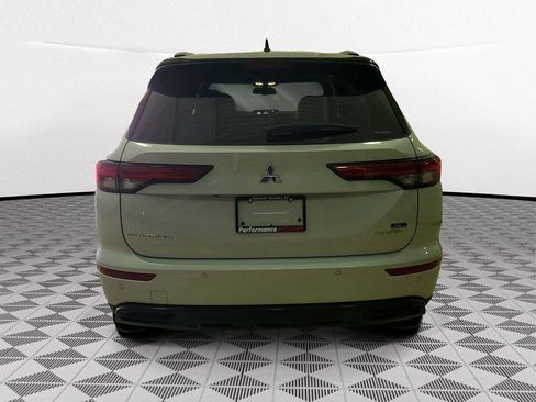 New 2025 Mitsubishi Outlander SEL Black Edition image 5
