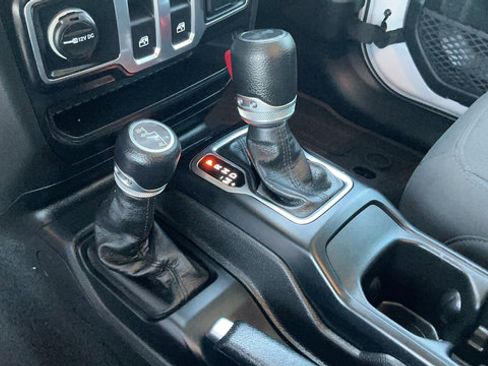 Used 2023 Jeep Wrangler Sport AWD/4WD image 17