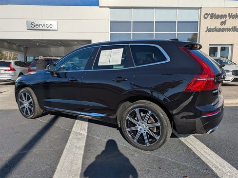 Used 2021 Volvo XC60 T5 Inscription w/ Protection Package image 4