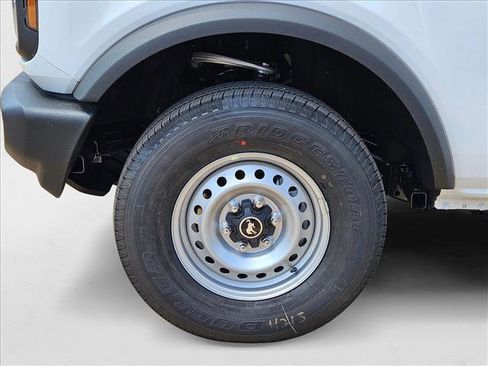 New 2025 Ford Bronco 4-Door image 10